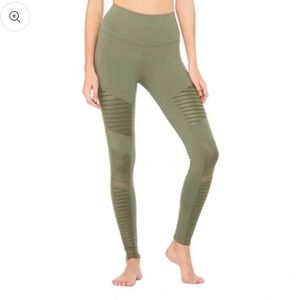 Alo high-waist moto legging jungle green size small